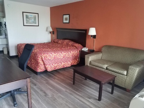 Old Hickory Inn image 17