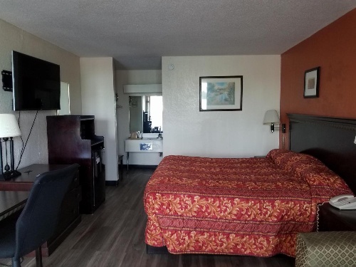 Old Hickory Inn image 4
